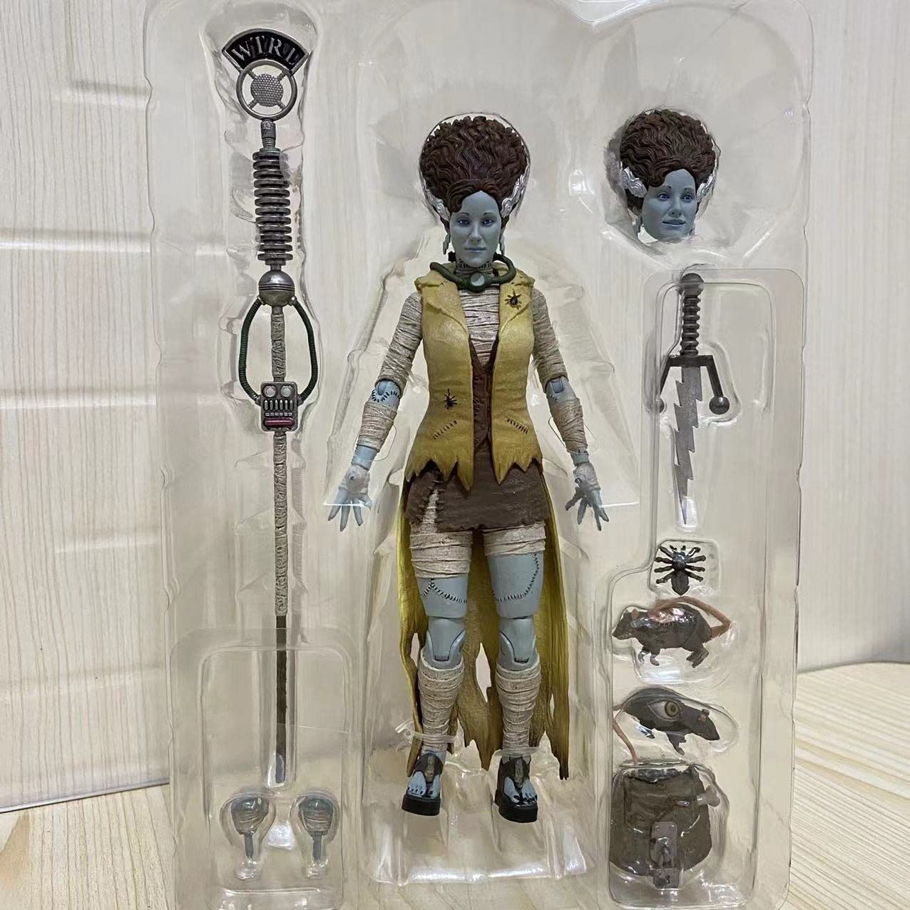 Teena Mutant Ninja Turtles Universal Monster Frankenstein April O'Neil 7 "Action Figure