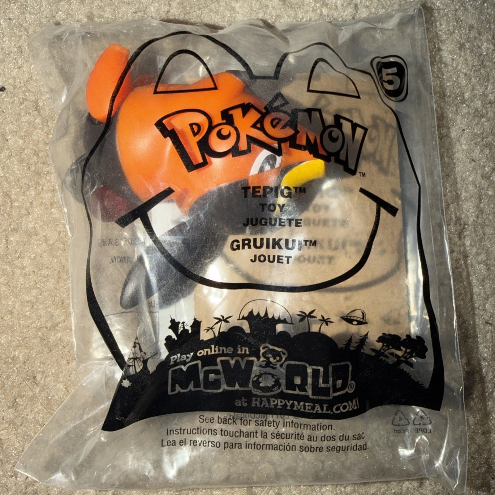 McDonalds Happy Meal Toy Pokemon 2011 #5 Tepig Figure With Cards New Rare (Unopen)